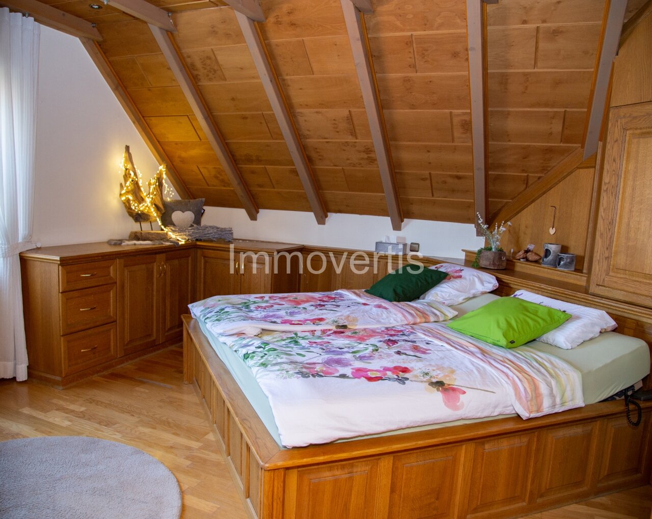 Exklusives Zweifamilienhaus mit Turmaussicht