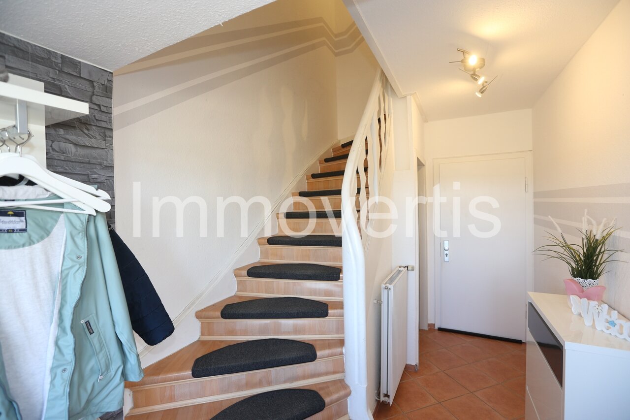 Außergewöhnliches Zweifamilienhaus mit Architektenanbau