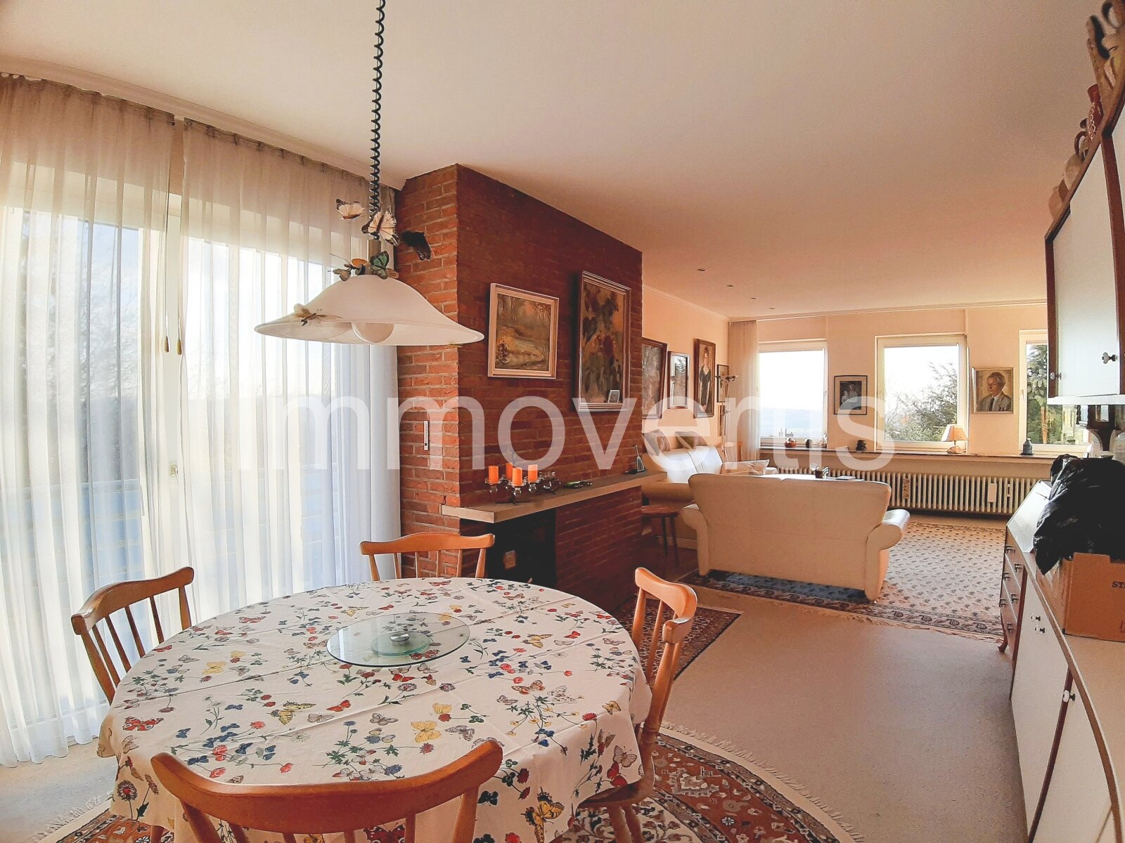 Vielseitiges Einfamilienhaus mit Einliegerwohnung, Sauna und Fernblick