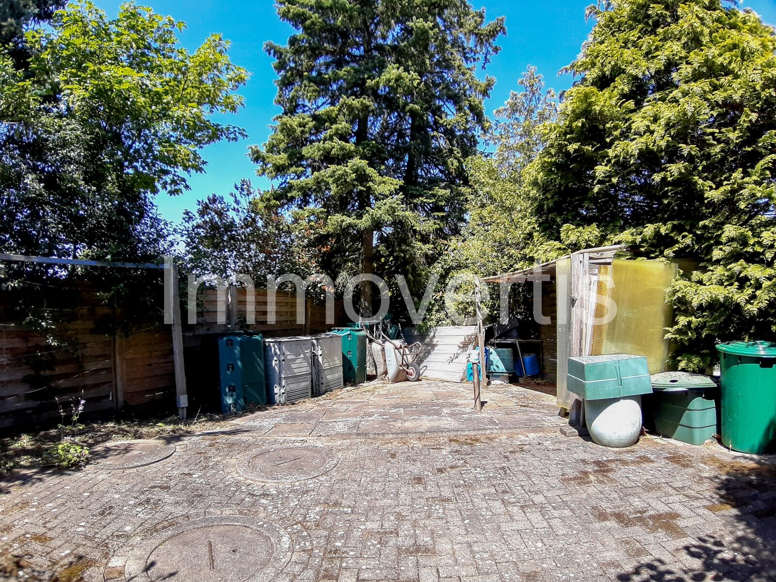 Vielseitiges Einfamilienhaus mit Einliegerwohnung, Sauna und Fernblick