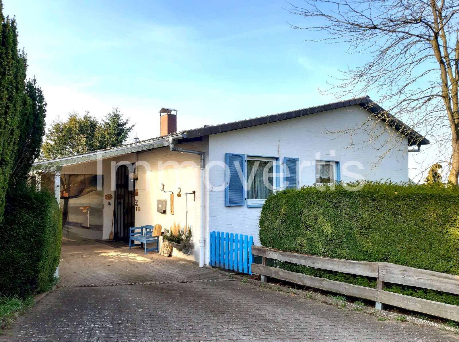 Vielseitiges Einfamilienhaus mit Einliegerwohnung, Sauna und Fernblick